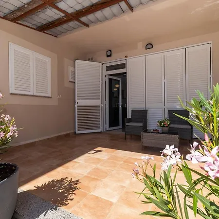 Apartment Duffys Zadar